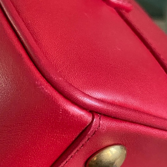 Saint Laurent Boston Bag Crossbody Red Smooth - Picture 14 of 15